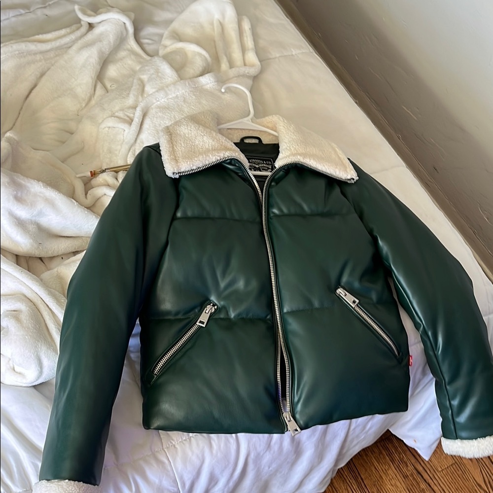 Women’s XS Levi’s Green Leather Puffer Jacket with Sherpa